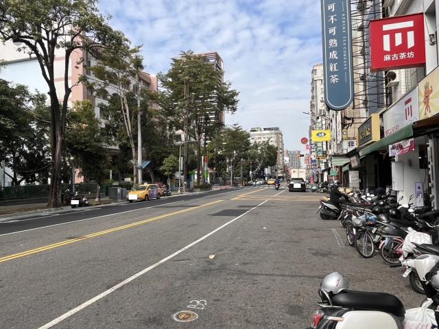 高雄新興區透天-4