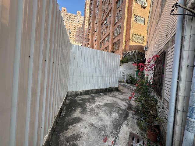 高雄三民區透天-13